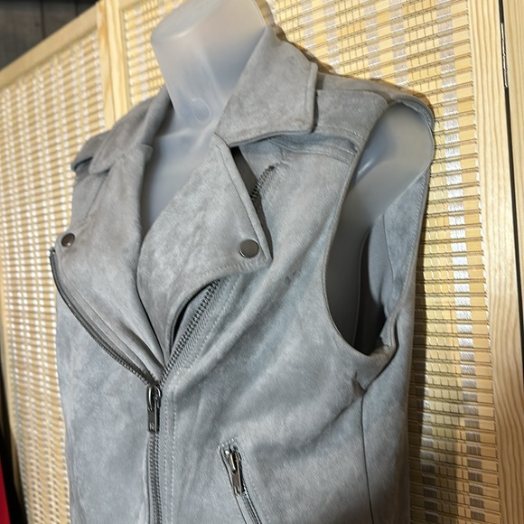 Philosophy Gray Zip Front Faux Leather Moto Vest Zippered Pockets Medium New NWT - Picture 5 of 16
